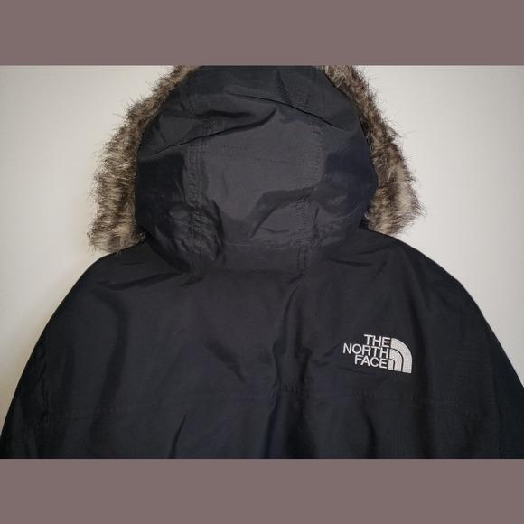 The North Face Men's Hyvent Winter Parka - Picture 10 of 15